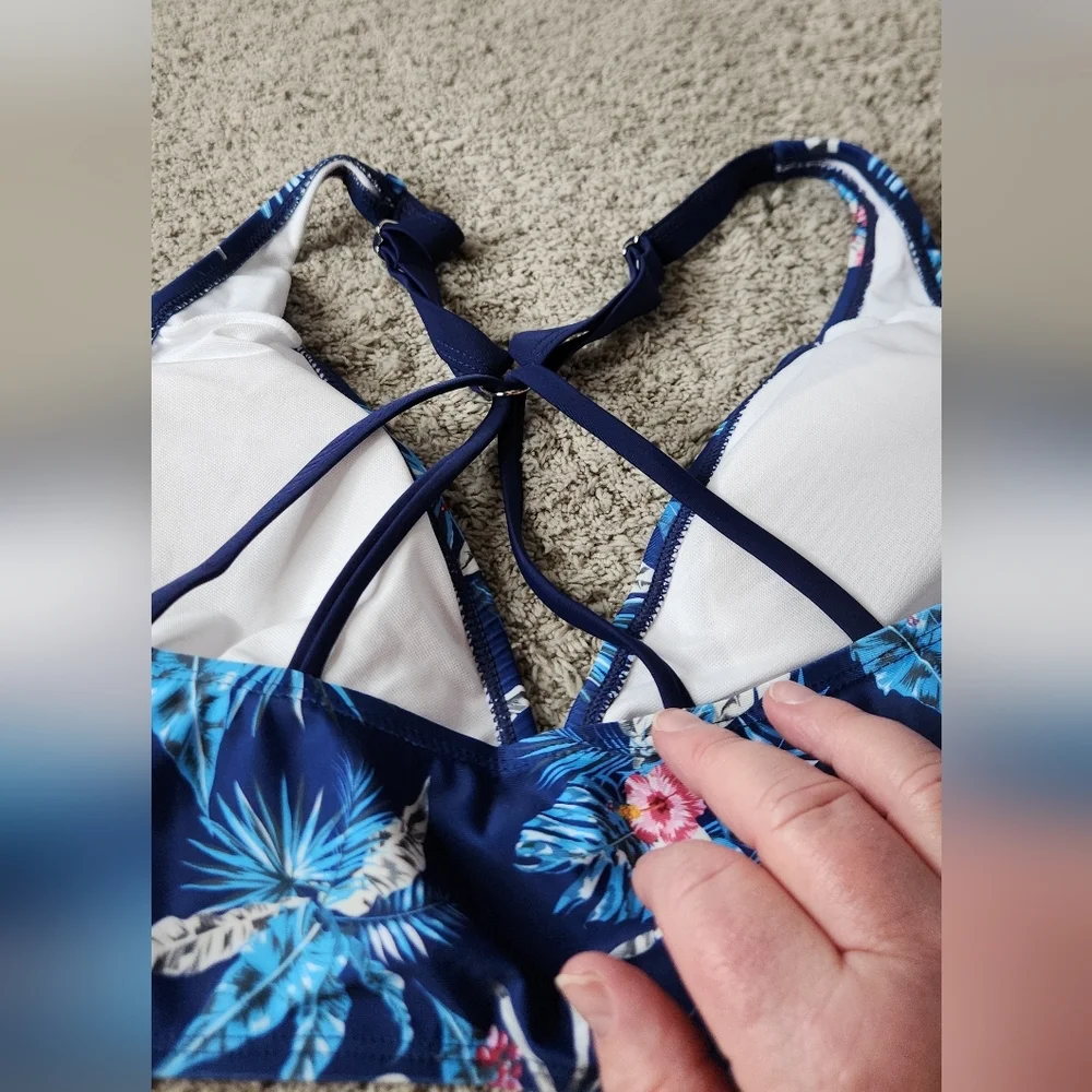 Women's Two Piece Tankini Swim Top With Swim Shorts With Ties - Yonique - L